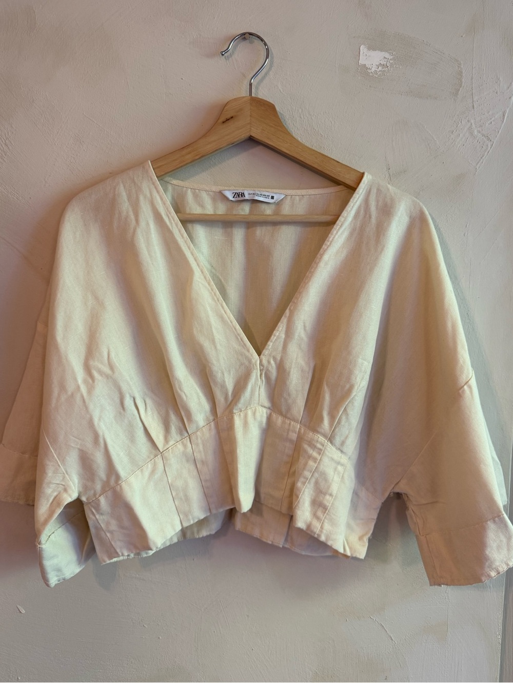 Zara | Light Cream | Cropped V-Neck Blouse | Linen Blend | Wide Sleeve